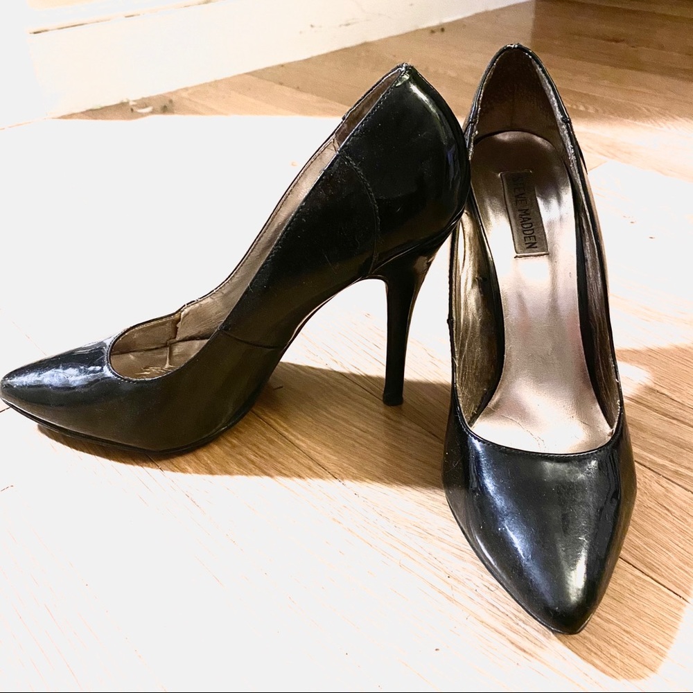STEVE MADDEN Black Heels